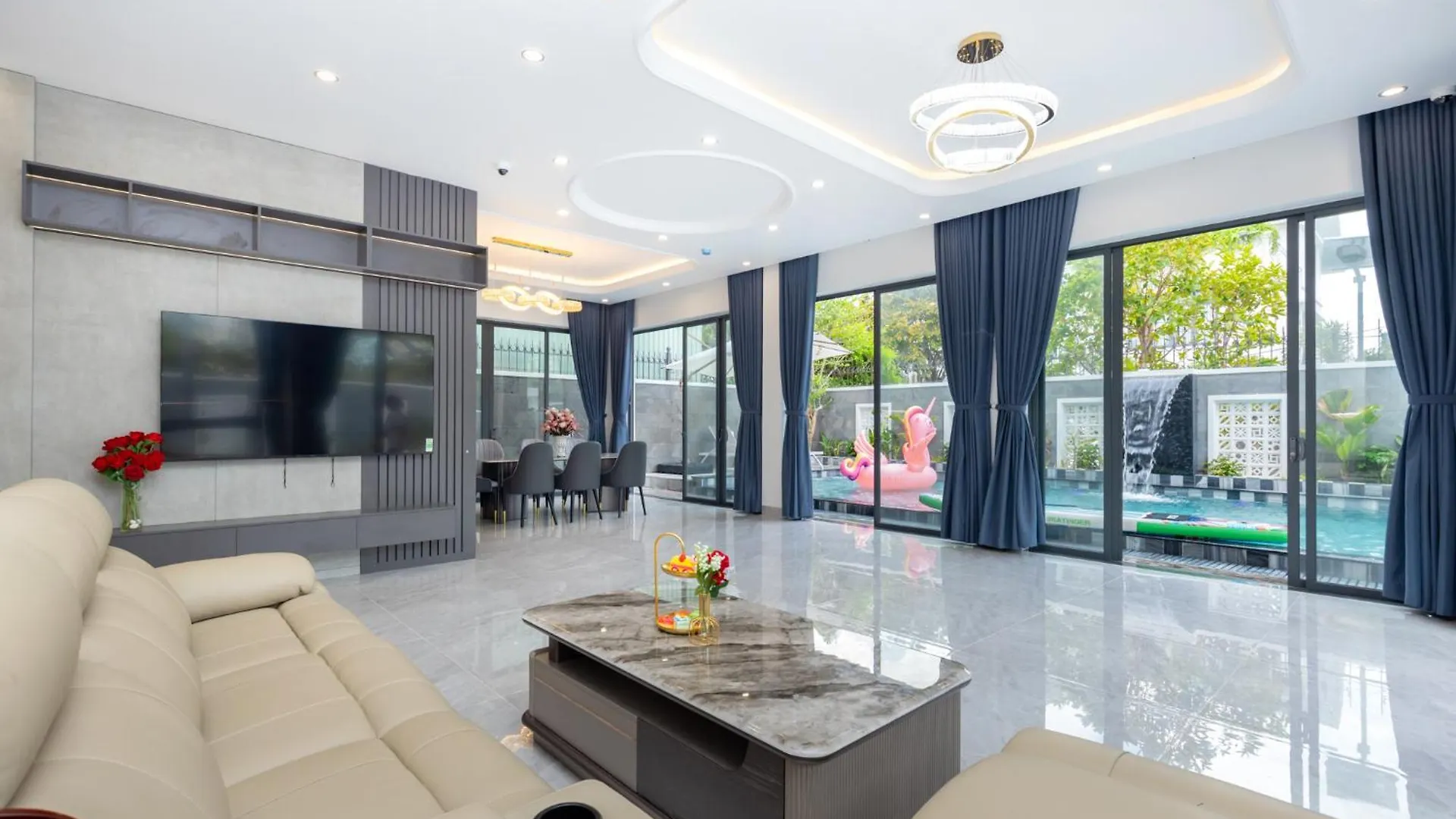 Villa B2-34 Long Cung - 8 Phong Ngu - 100M Toi Bien Vung Tau
