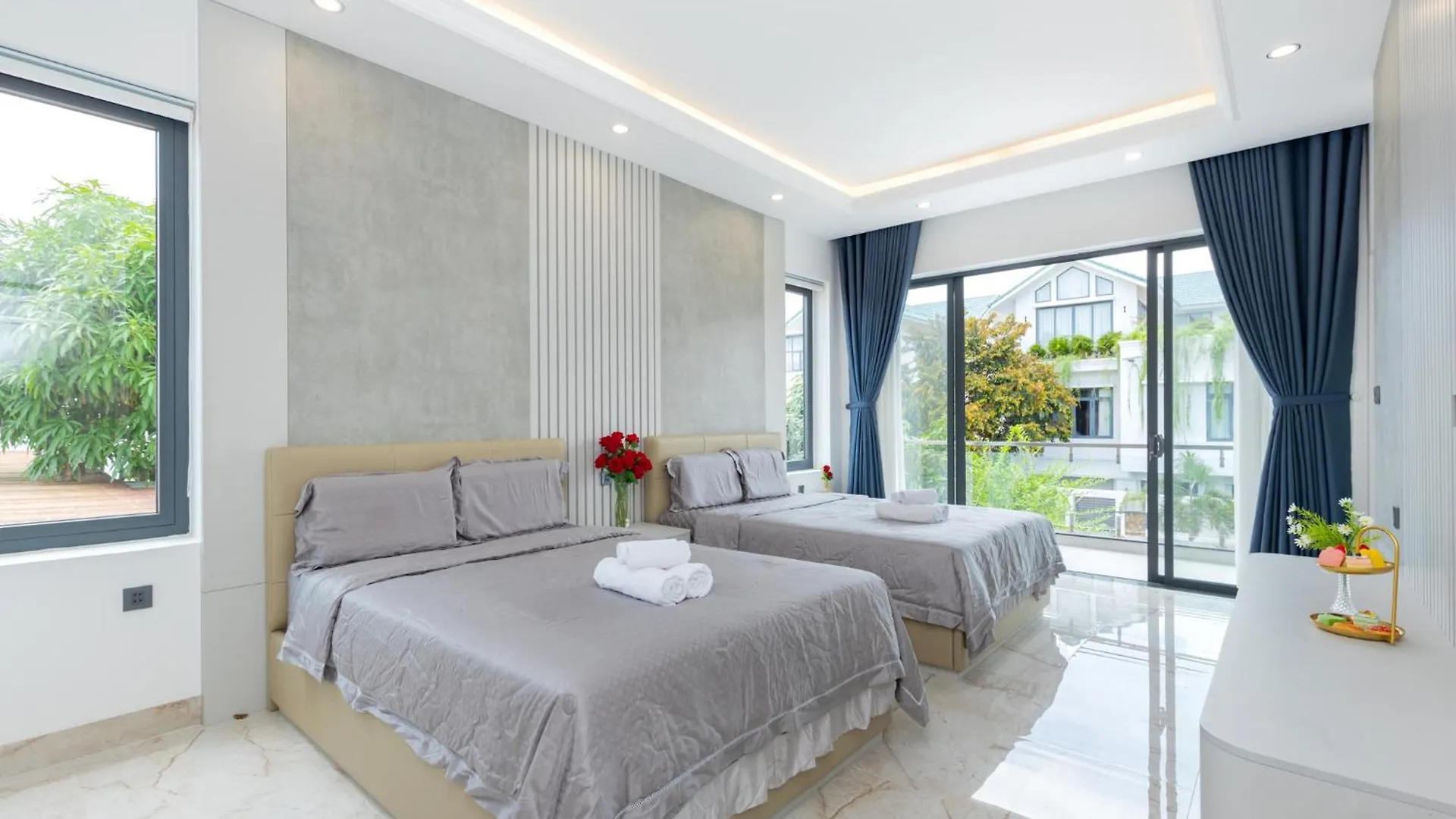 Villa B2-34 Long Cung - 8 Phong Ngu - 100M Toi Bien Vung Tau